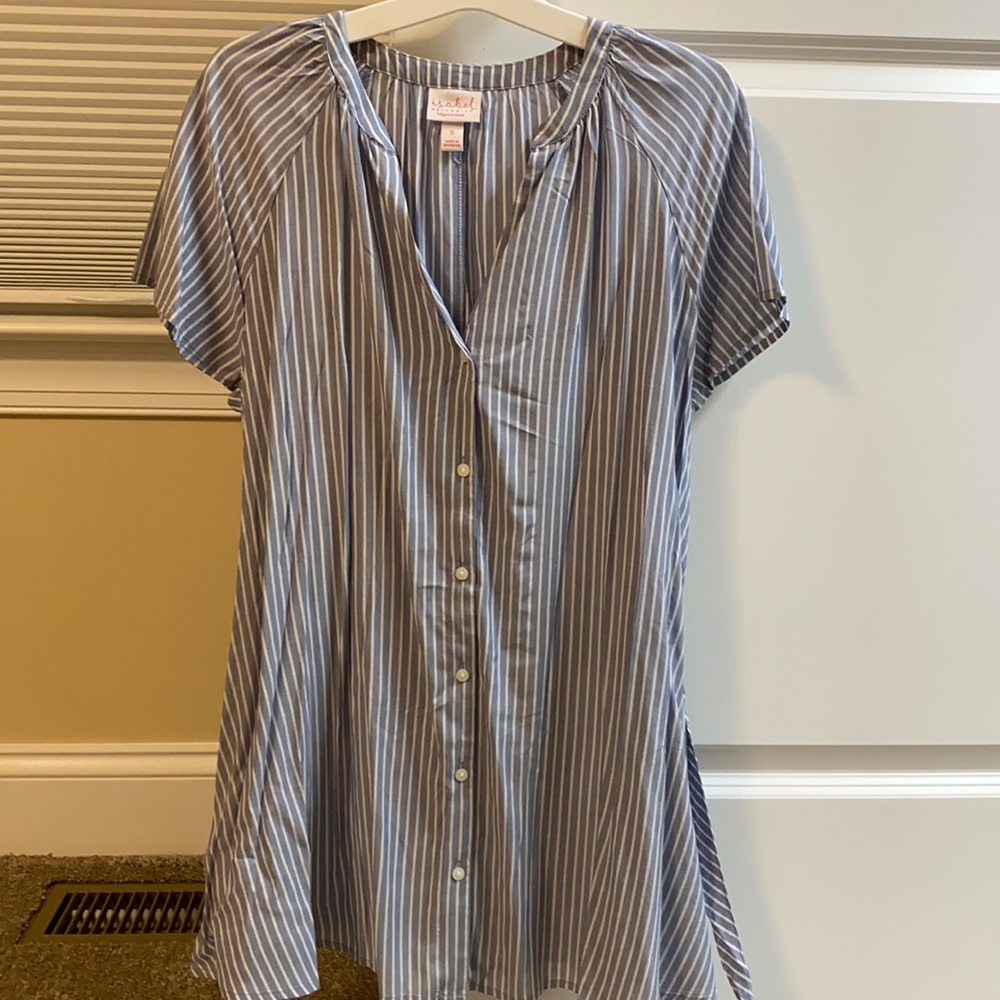 Ingrid and Isabel maternity shirt